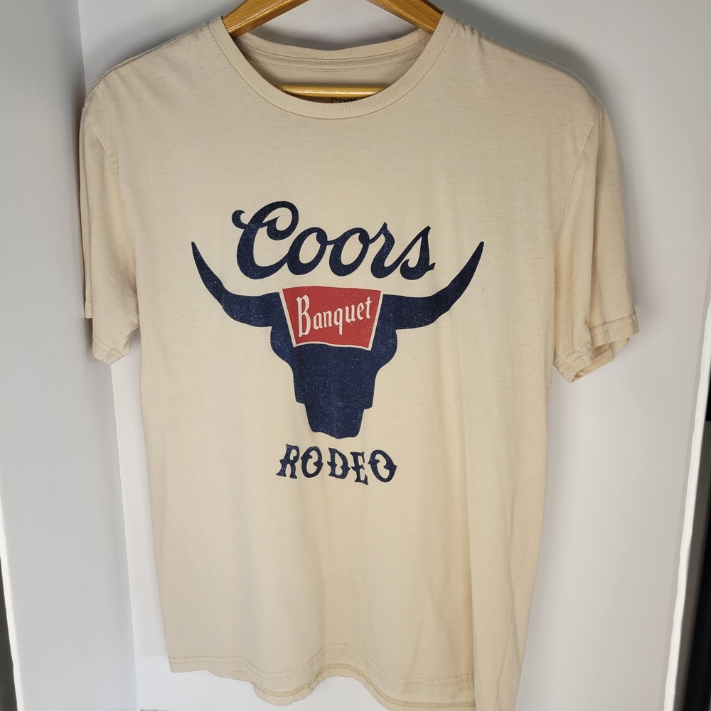 Coors Banquet Rodeo Graphic T-Shirt Mens Medium Cream Tan Bull Head Logo